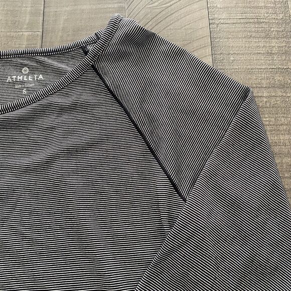 Athleta Black White Micro Stripe Shanti Long Sleeve Athleisure Top Shirt Size S‎ - Picture 5 of 16